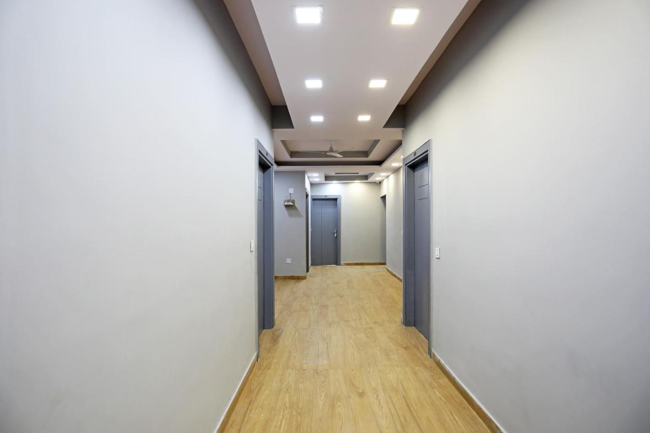 Capital O Aashiyana Paradise Near Omaxe Gurgaon Mall Hotel Ngoại thất bức ảnh