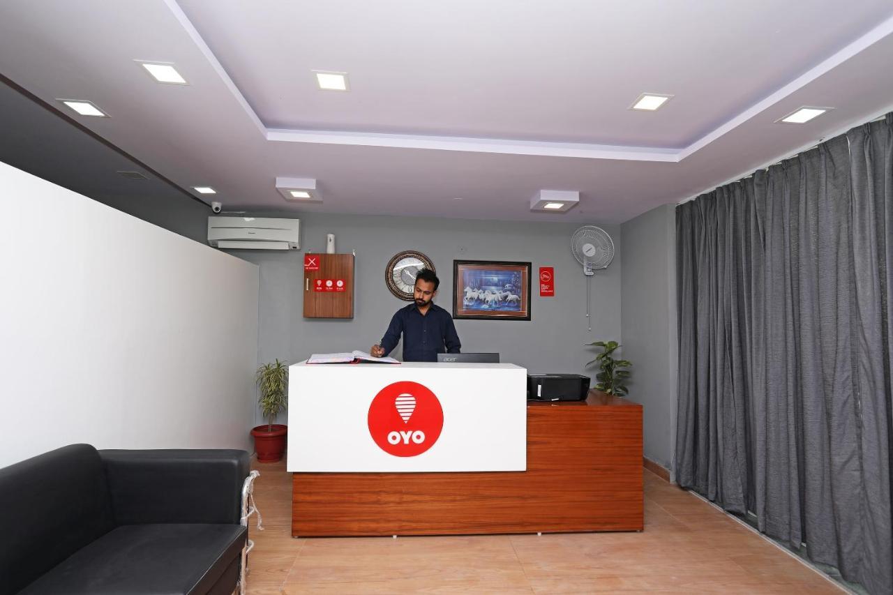 Capital O Aashiyana Paradise Near Omaxe Gurgaon Mall Hotel Ngoại thất bức ảnh