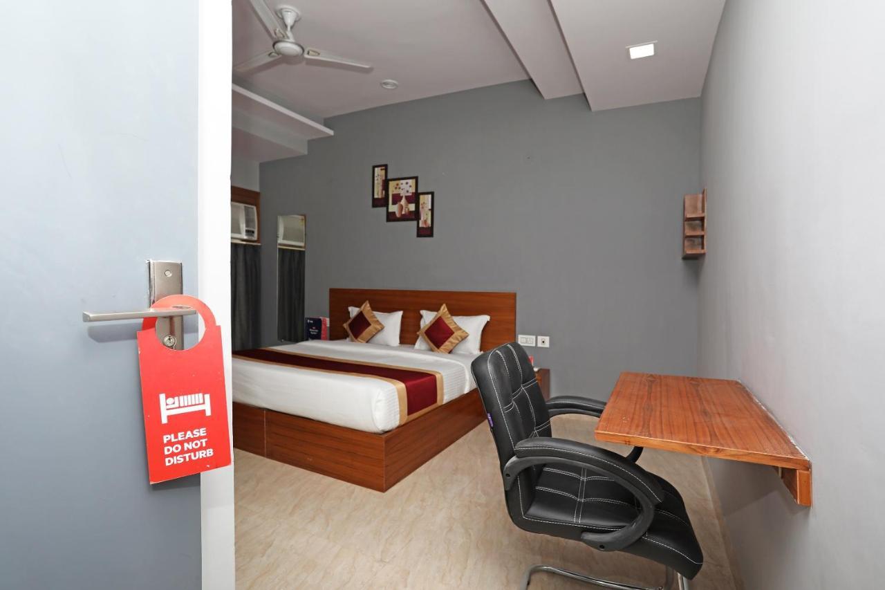 Capital O Aashiyana Paradise Near Omaxe Gurgaon Mall Hotel Ngoại thất bức ảnh