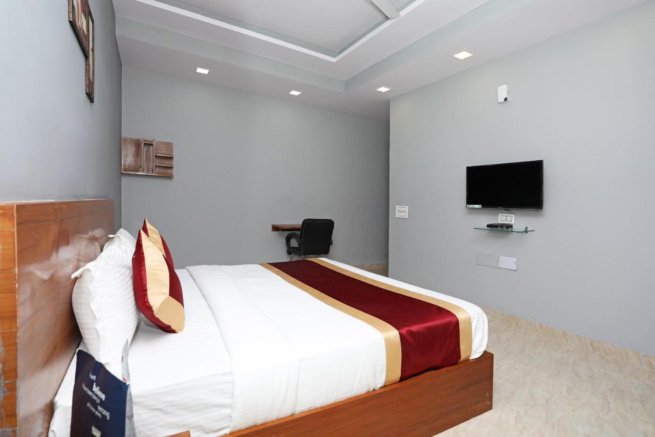 Capital O Aashiyana Paradise Near Omaxe Gurgaon Mall Hotel Ngoại thất bức ảnh