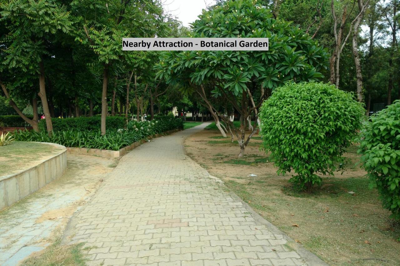 Capital O Aashiyana Paradise Near Omaxe Gurgaon Mall Hotel Ngoại thất bức ảnh